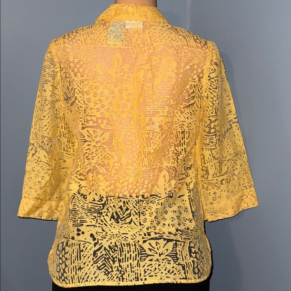 White Stag Yellow Sheer Button-Up Blouse - Size Small 4/6 - Picture 3 of 4
